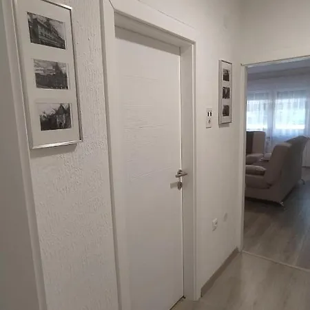 Apartment * Victory *